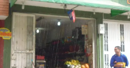 TIENDA DE BARRIO CARRERA 85B TIENDA DE BARRIO CARRERA 85B